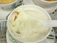 桃胶蛋白杏仁茶-地茂馆甜品