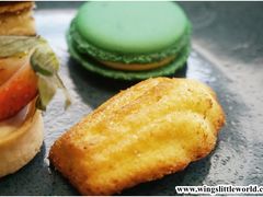 -La Mer Restaurant & Lounge