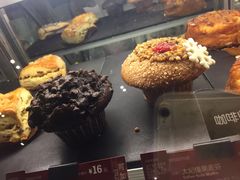 -星巴克臻选(南京金茂览秀城店)