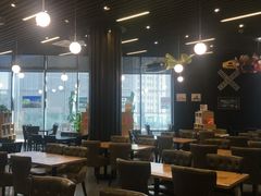 大堂-汽车博物馆主题餐厅