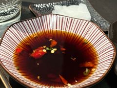 -铭牛烧肉·和牛海鲜自助(高新月牙湖店)