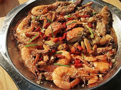 -香蟹煲·醉蟹牛蛙耙鸡爪
