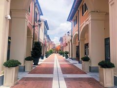 -佛罗伦萨小镇广佛名品奥特莱斯(疏港路店)