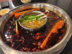 -邓莽子老火锅(中兴路总店)