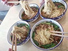 -镇南锅盖面馆(解放路店)