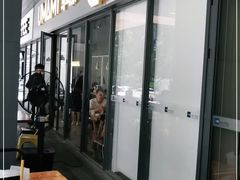 门面-UMAMI乌玛米披萨·汉堡·清真Halal(红岭北店)