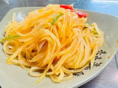 -亮亮面馆(经六路店)