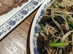 -老天桥酱肉烧饼夹肘子(天桥店)