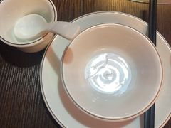 -虾弄弄海派小龙虾·牛羊蝎子火锅