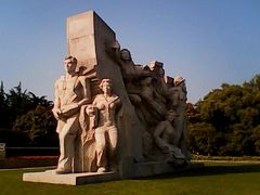 -上海市龙华烈士陵园