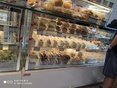 -白玉兰食品甜凤店(合生汇店)