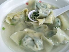 三鲜大馄饨-珊珊小笼馆(仙霞路店)