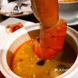 虾肉咬到嘴里特别满足！这里的甜品都做的很出色