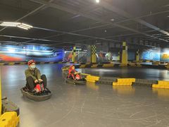 -极限PLAY运动娱乐新世界·团建派对潮玩休闲馆·室内蹦极高空游乐园