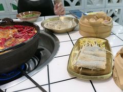 -扎起市井老火锅(乐山总店)