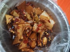 凉拌菜-芹芹水煮店