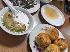 -马姐爆肚儿门丁肉饼