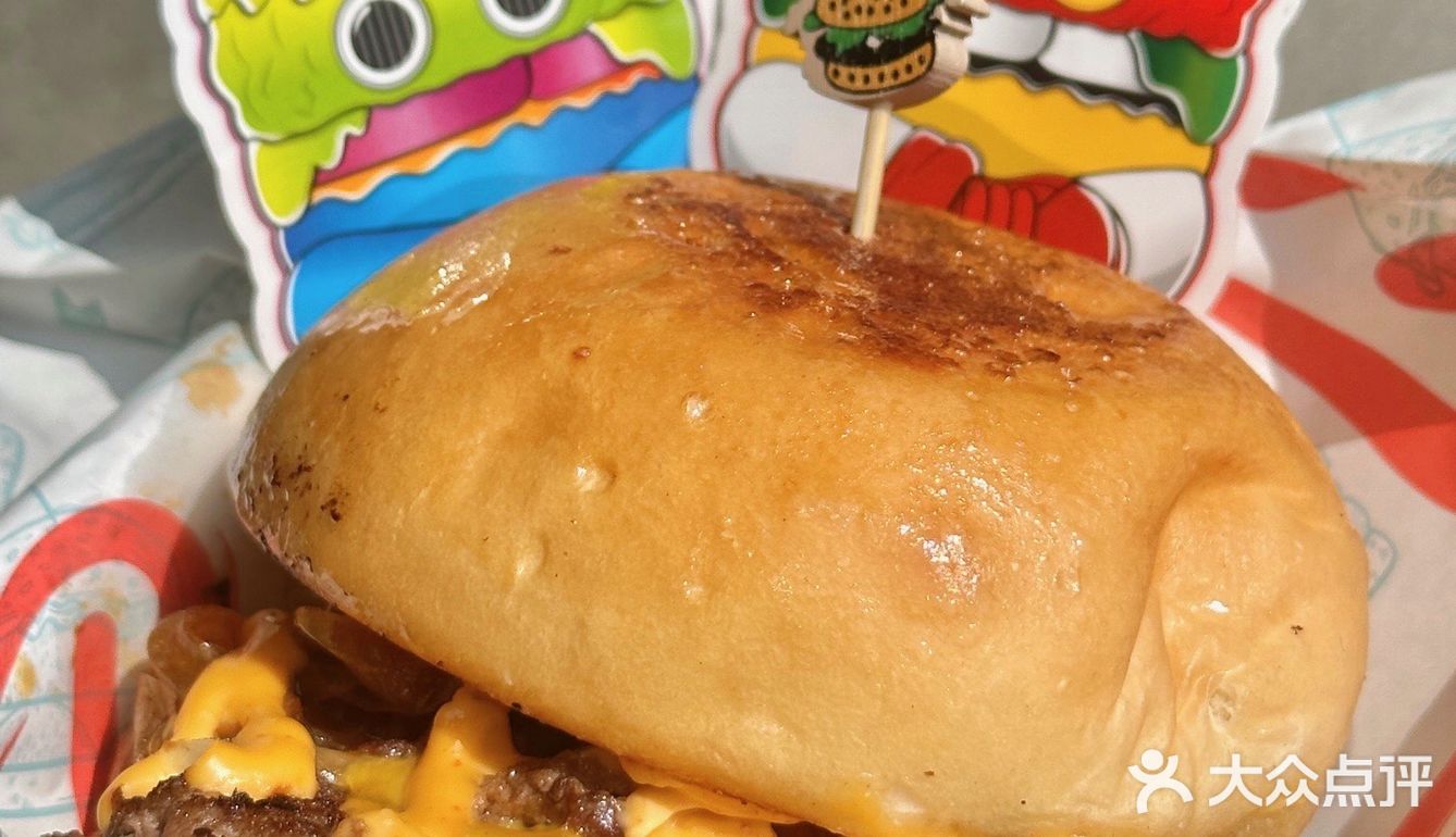 上海新店！好韩的🍔店…预计要🔥