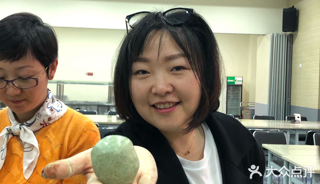  弘扬传统文化，学做青团｡