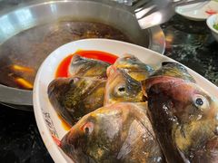 -忘情水鱼头·鲜鱼火锅(滨江中路店)