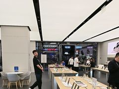 -华为智能生活馆(上海金桥国际商业广场)