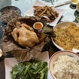 骑车逛十里画廊正好过来吃顿饭，景色不错，饭店也干净
