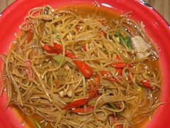 -先启半步颠小酒馆(常熟万达广场店)