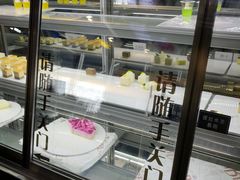 面包甜点陈列柜-集杰尚品海鲜烤肉自助餐厅(即墨宝龙广场店)