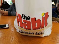 -The Habit Burger Grill 哈比特汉堡(爱琴海店)