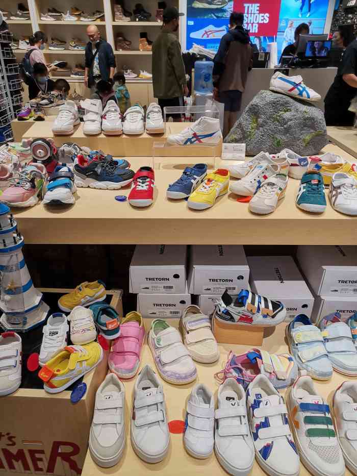 theshoesbar(八达岭奥莱店)-"奥莱没有专卖店的牌子这家也有.3-7折,.