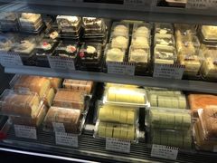 -红宝石·鲜奶小方·海派西点房(南丹店)