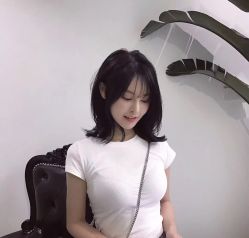 -变画·发型STUDIO
