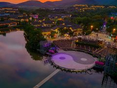 -茅山东方盐湖城景区