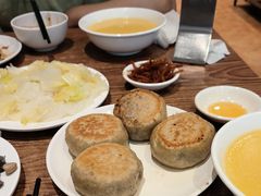 -清真吴记门钉肉饼·喜多利