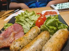 精选猪肘黄金肠拼盘-棒约翰比萨·意面(金桥国际店)
