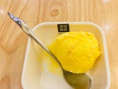 芒果冰激凌球-满记甜品(苏州中心店)