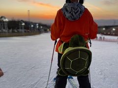 -采薇庄园四季滑雪场
