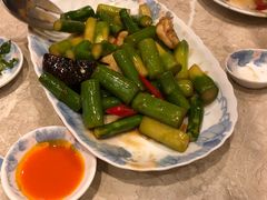 -顶上鱼翅燕窝专卖店