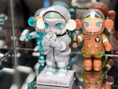 -泡泡玛特POPMART(侨福芳草地店)