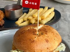 -必胜客(观海路店)