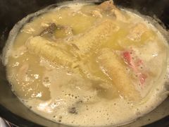 -鲜入围煮花胶鸡海鲜火锅