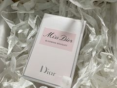 -Dior迪奥(上海世茂广场店)