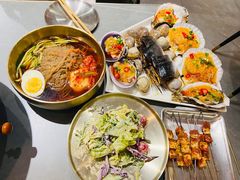 -围炉肉舍•炭烤活鳗•丹东海鲜烤肉(步行街店)