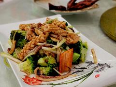 西兰花炒鲜鱿-大湾区鑫南酒家·粤菜(黄岐店)