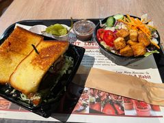 -The Habit Burger Grill 哈比特汉堡(复兴soho店)