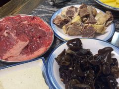 -乳仔牛牦牛汤锅 烤羊排(松潘古城店)