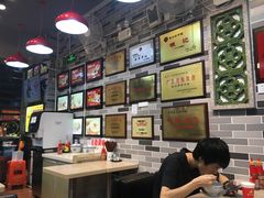 -银记肠粉店(新港西路店)