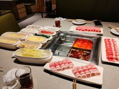 -海底捞火锅鲜切牛肉主题店(长寿路店)