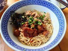 干拌辣肉面-沪西老弄堂面馆(定西路店)