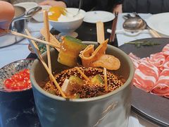 -红鼎豆捞·非遗鲍皇汤火锅(宝丰路店)